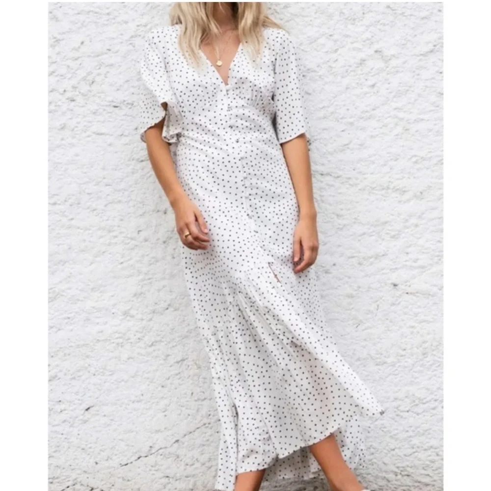 Billabong Black and White Dotted Blouse - Picture 1 of 7